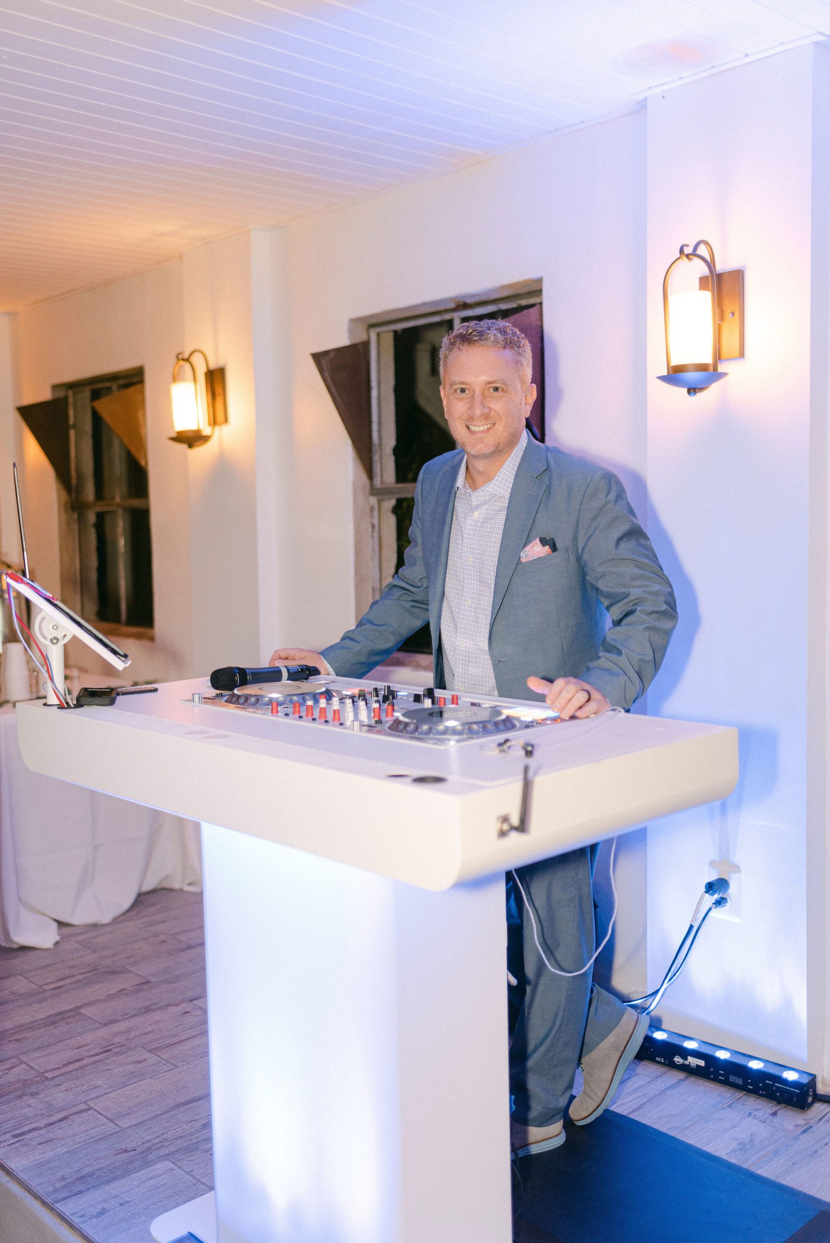 3 Ways You Can Prepare for Your First Call With a DJ | Zandi Entertainment